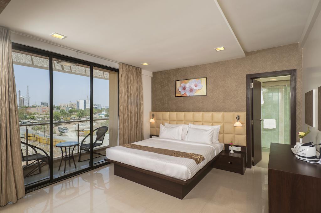 Vinstar Serviced Apartments 辛加瓦迪 外观 照片